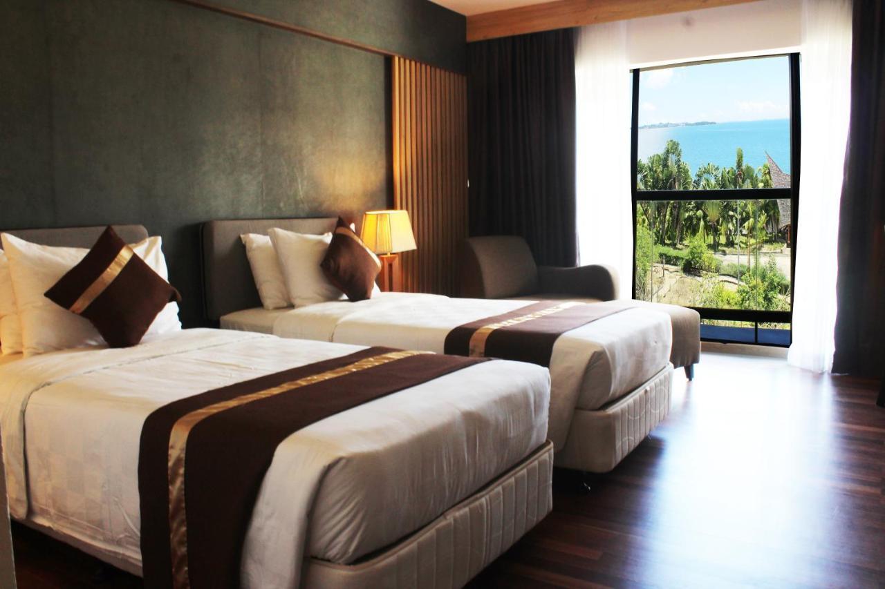 Batam View Beach Resort Нонгса Экстерьер фото