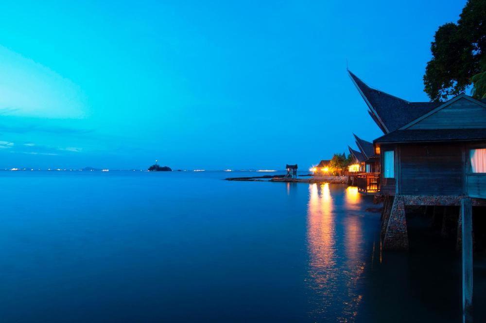 Batam View Beach Resort Нонгса Экстерьер фото