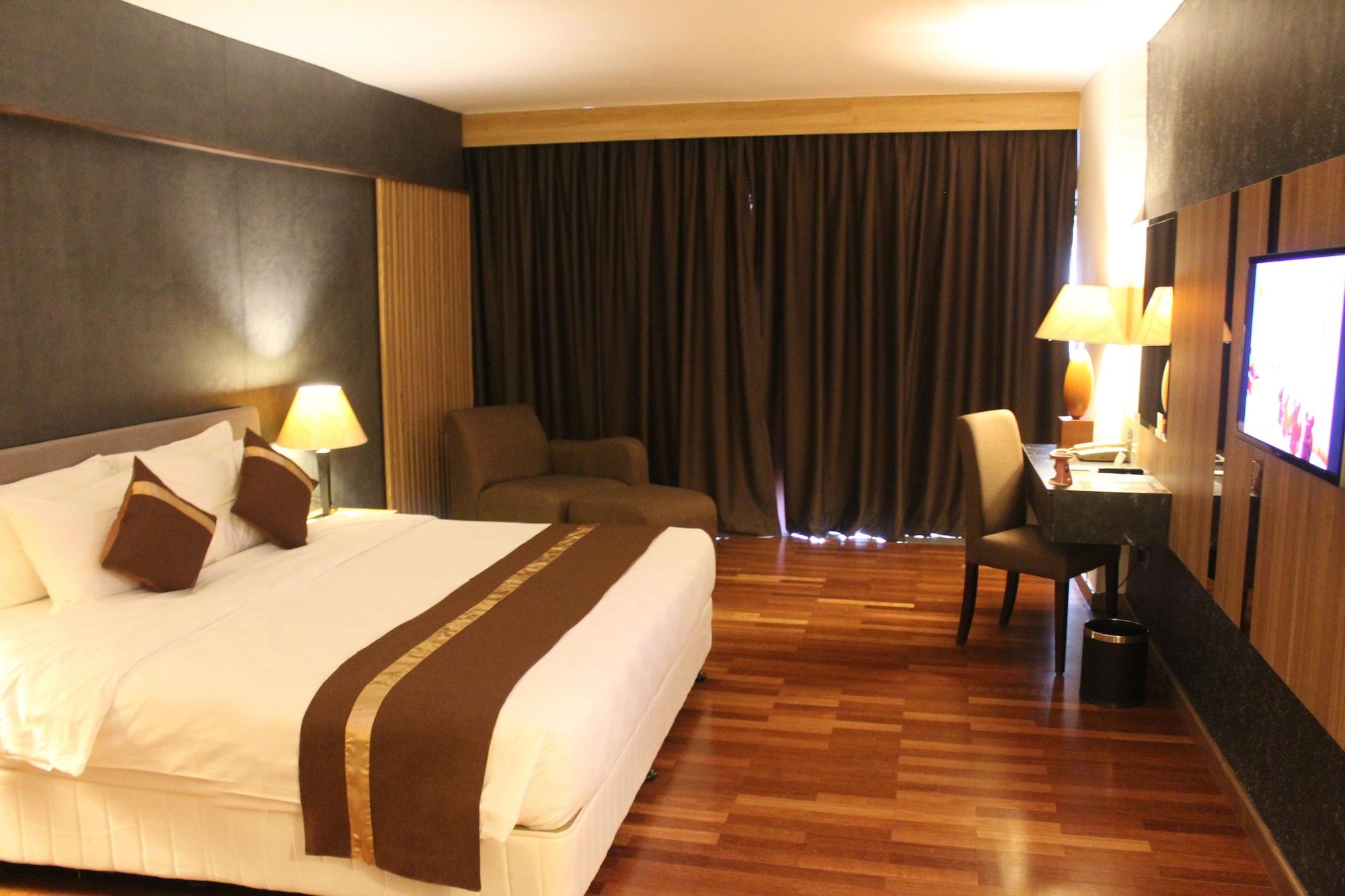 Batam View Beach Resort Нонгса Экстерьер фото