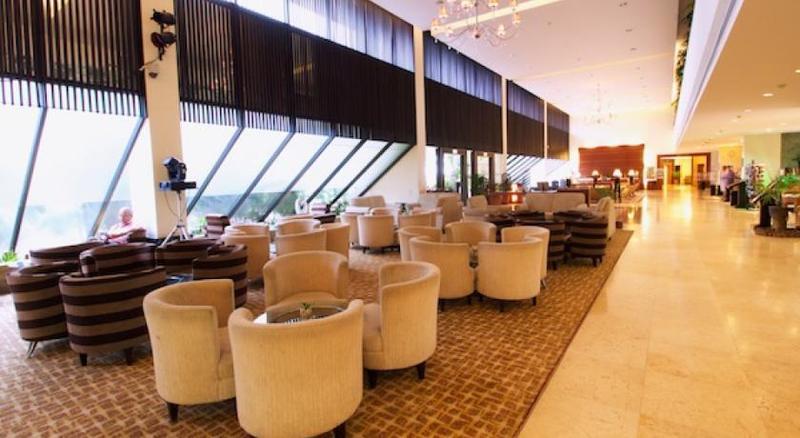 Batam View Beach Resort Нонгса Экстерьер фото