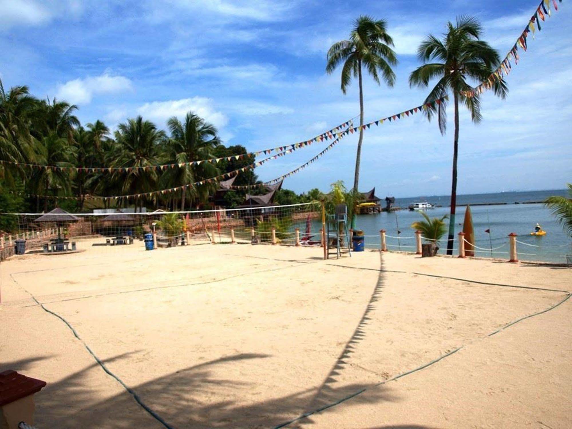 Batam View Beach Resort Нонгса Экстерьер фото
