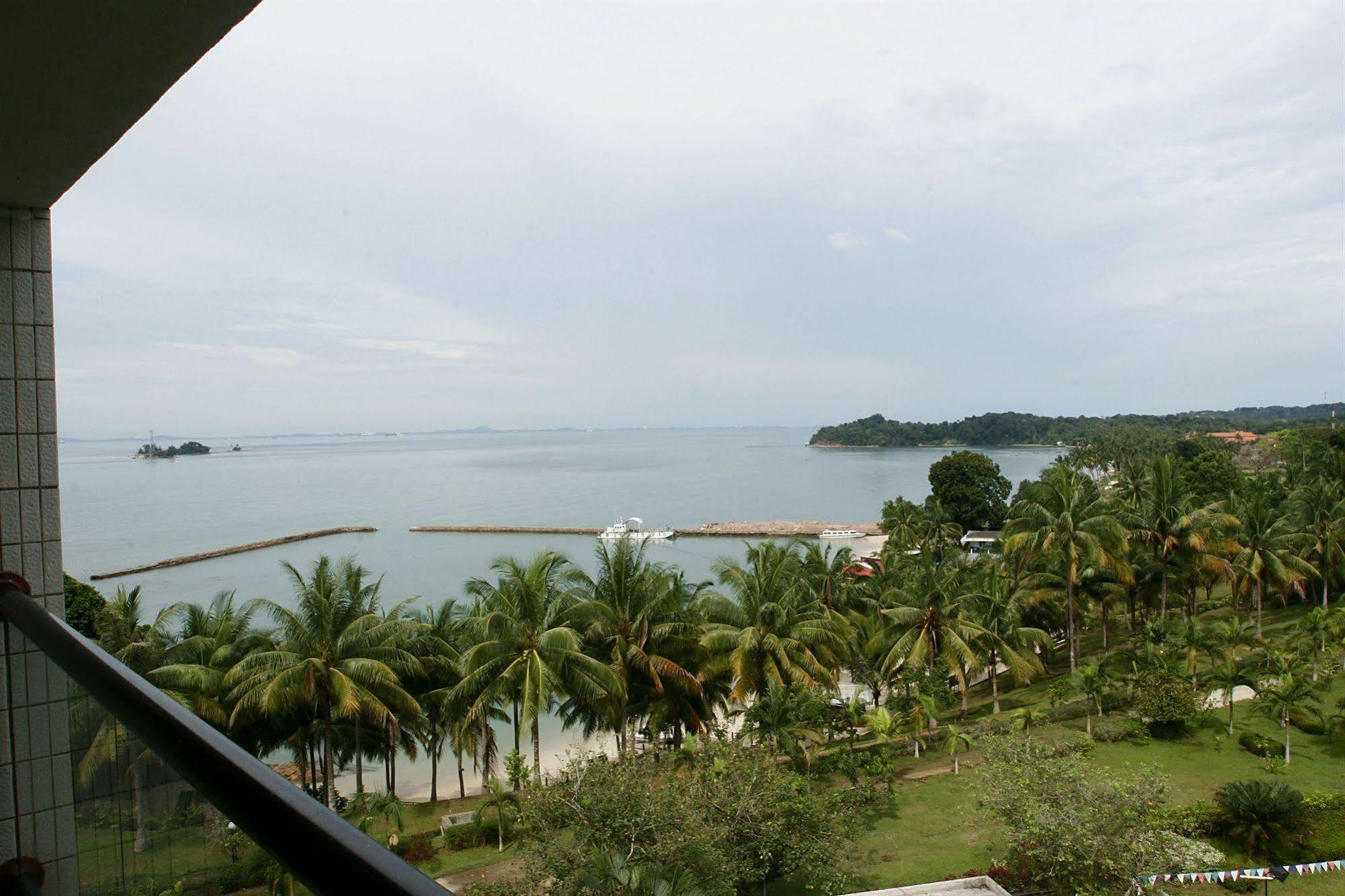 Batam View Beach Resort Нонгса Экстерьер фото