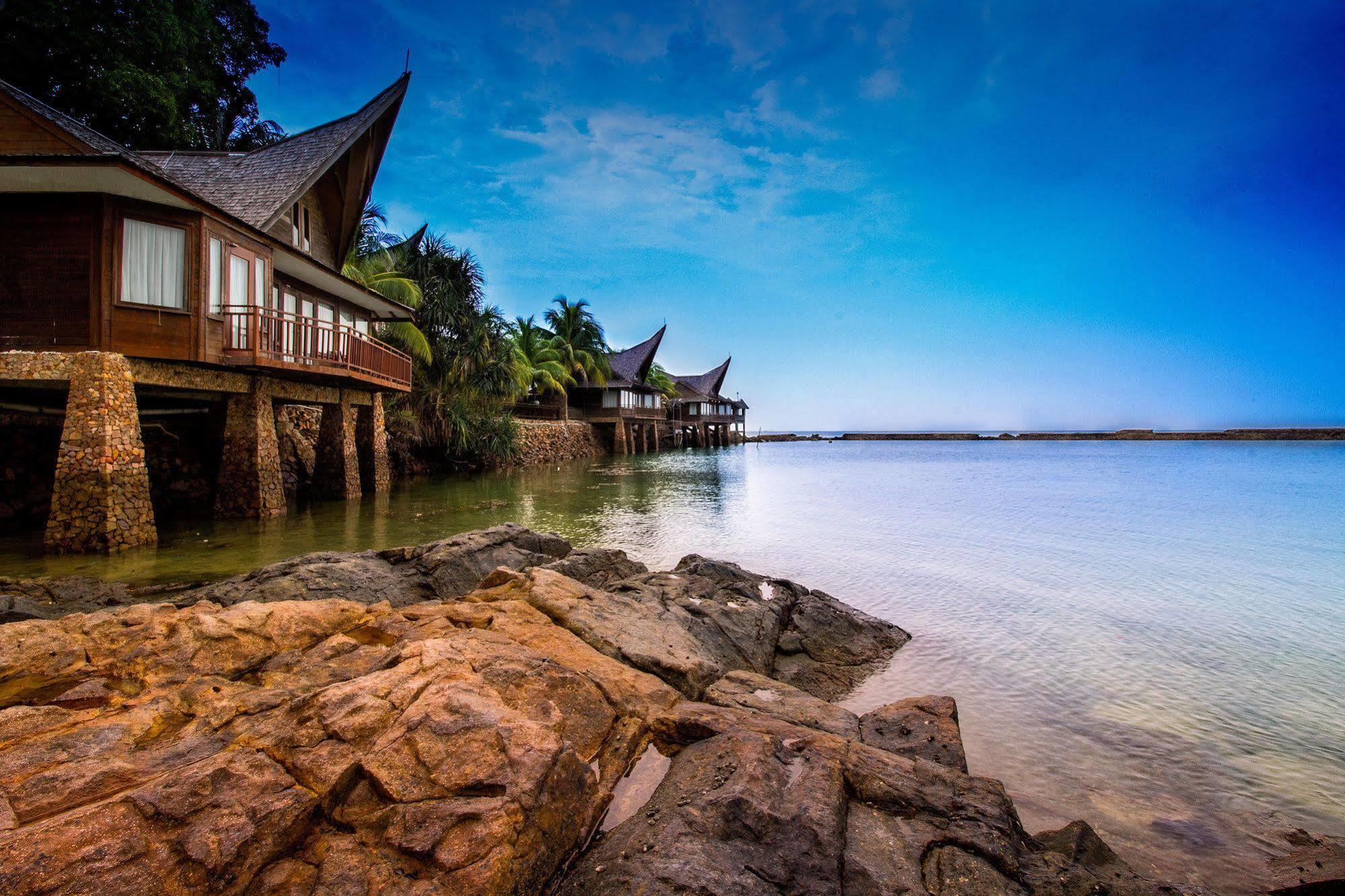 Batam View Beach Resort Нонгса Экстерьер фото